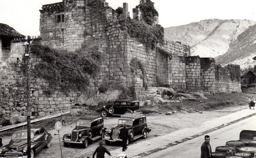 Castelo dos Sarmiento, Ribadavia 1961 Silver gelatin print 30x40cm